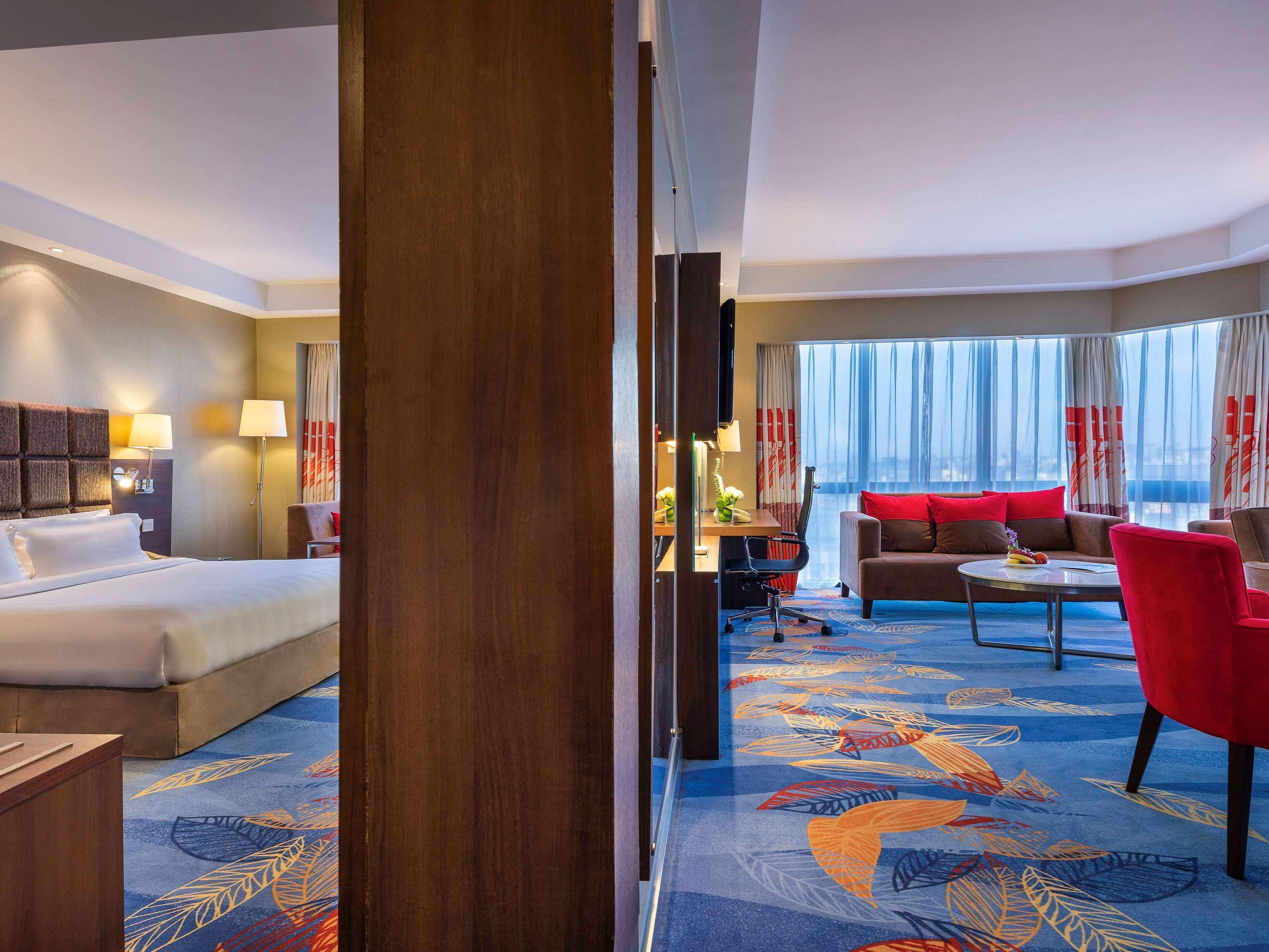 Novotel Peace 4*