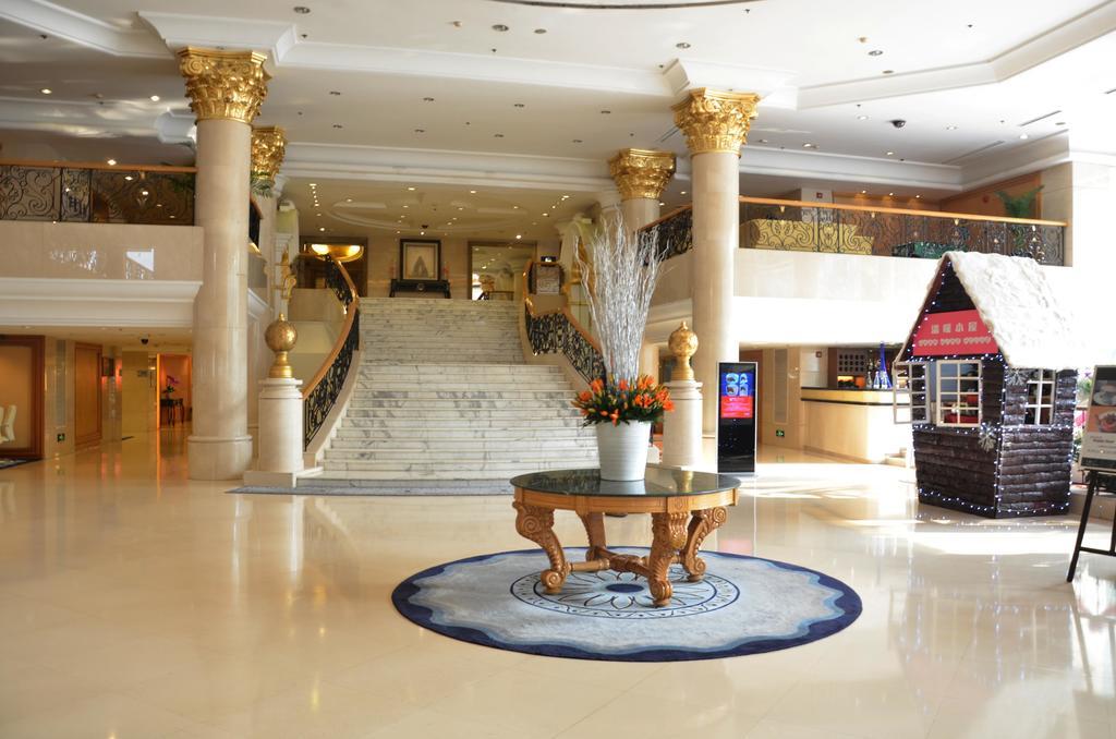 Novotel Peace 4*