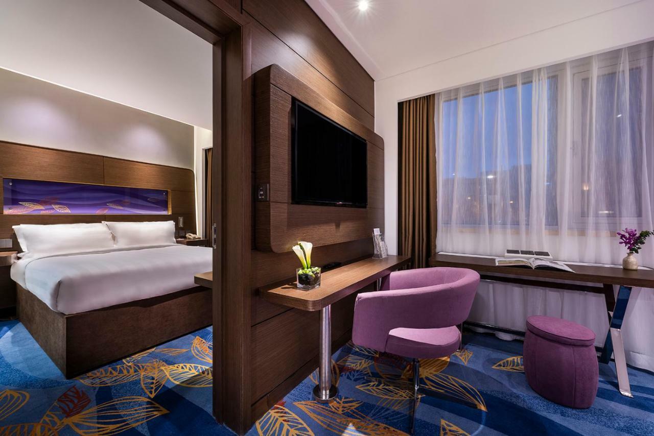 Novotel Peace Hotel