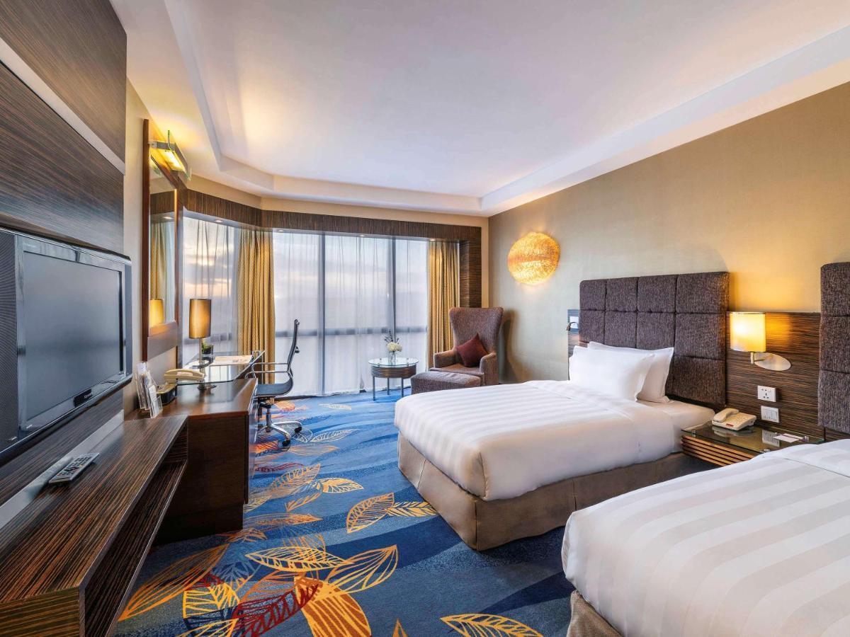 Hotel Novotel Peace 4*