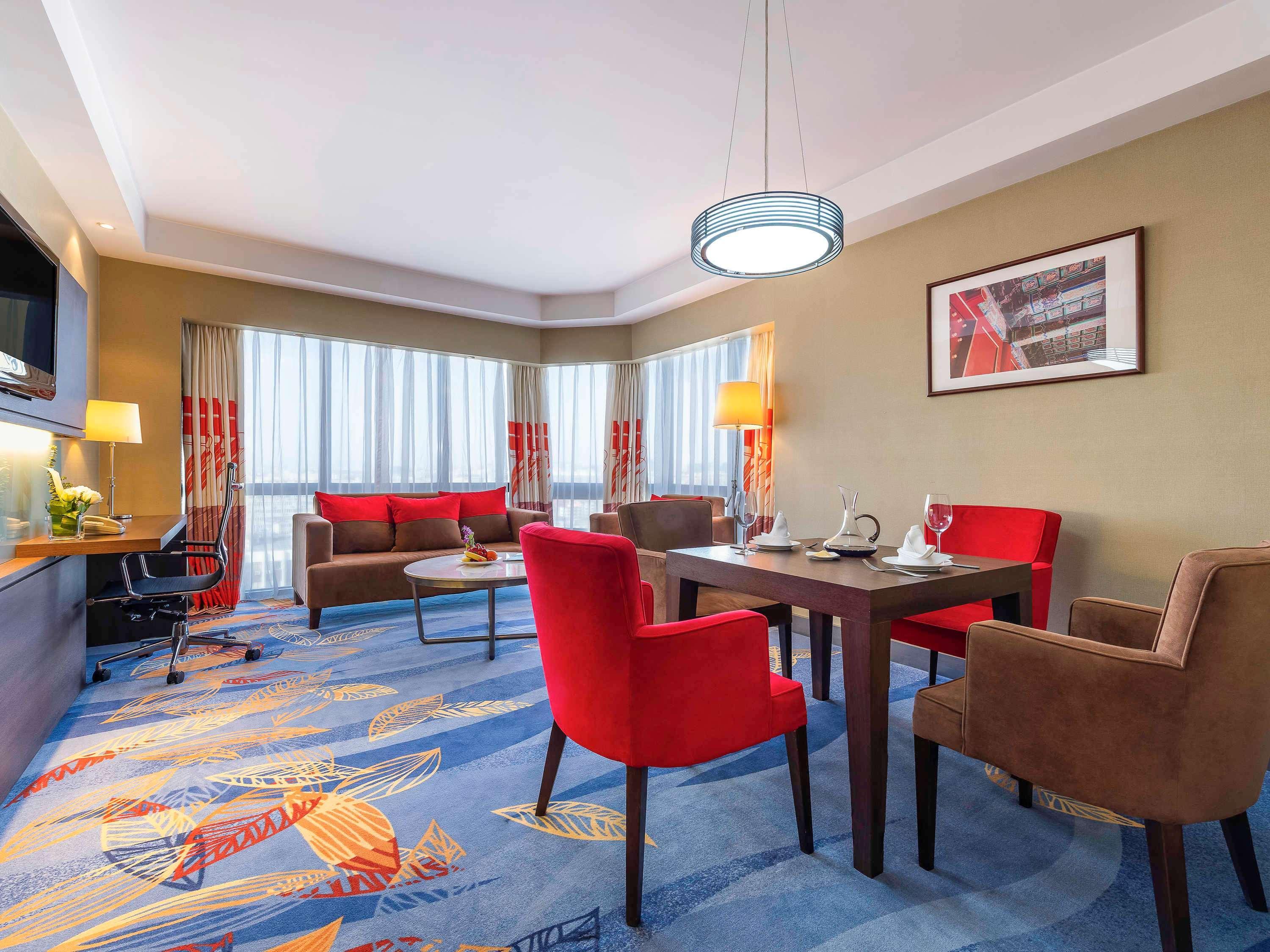 Novotel Peace 4*